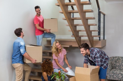 Complaint form and service records for a removal van process