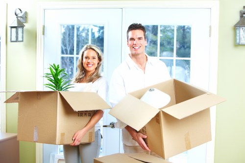 Commercial packing and unpacking support for a Hammersmith office relocation