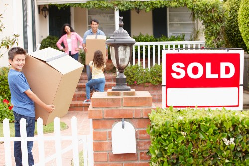 Local removal van service for residential and commercial customers