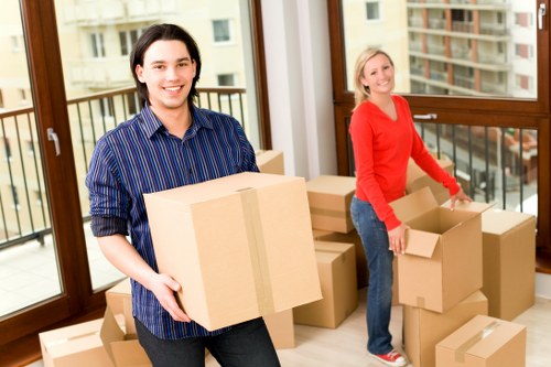 Transparent moving quote details for Hammersmith properties